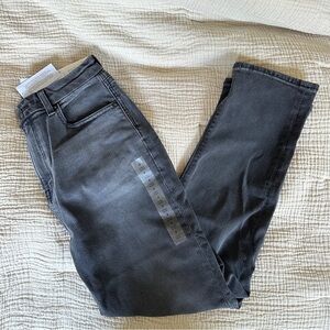 AEO Washed Black Curvy Mom Jeans - Short